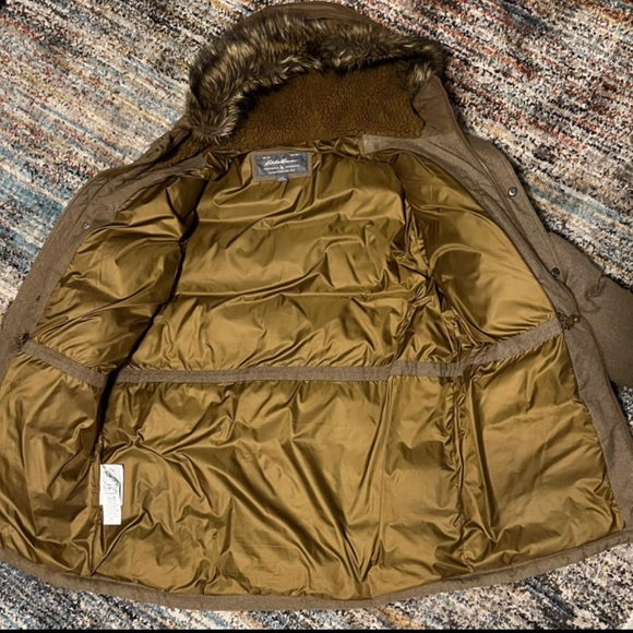 Eddie Bauer down parka - Picture 3 of 4